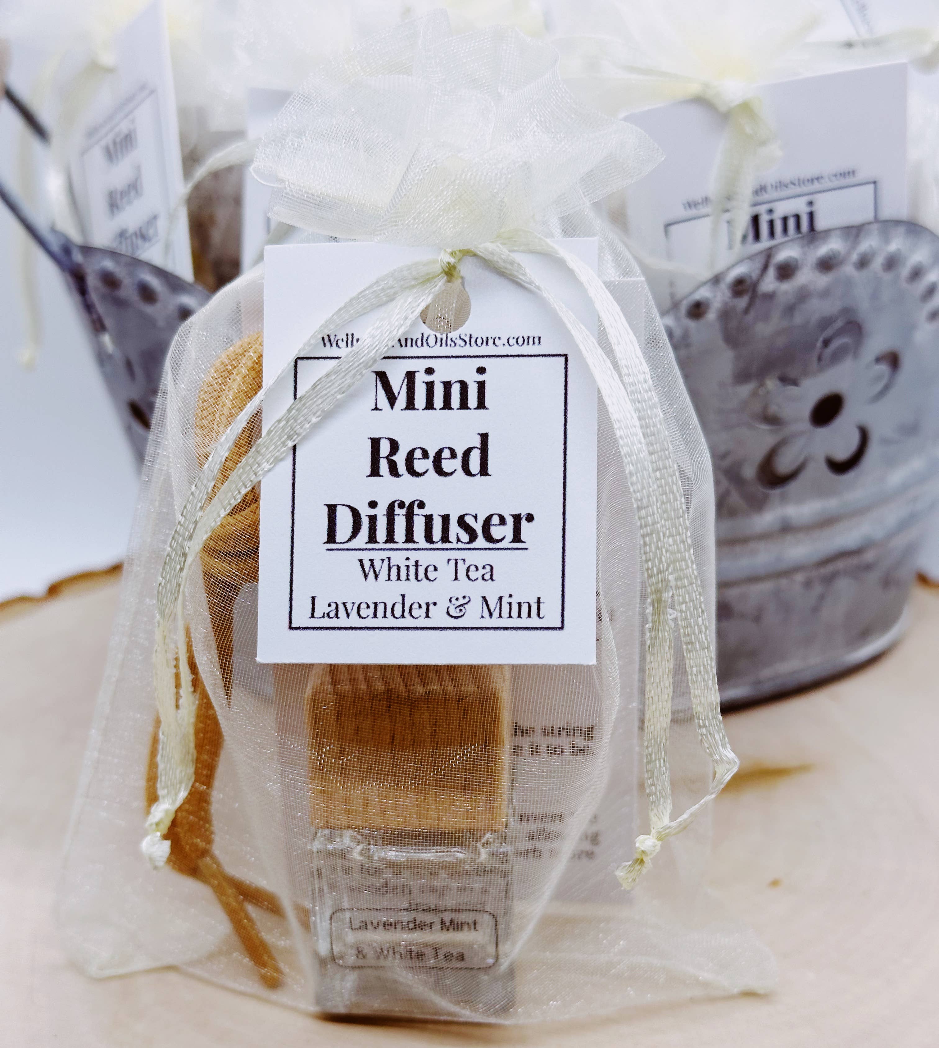 Wellness & Oils – wholesale Car Freshener - Unisex – Reed Car Diffuser Lavender, White Tea & Mint - Hanging1