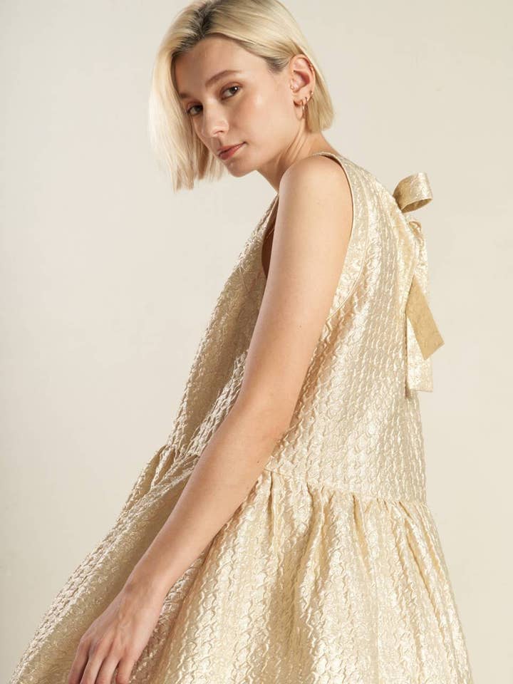 En struktureret vævet minikjole - FD1312 for engroshandel hos FLYING TOMATO