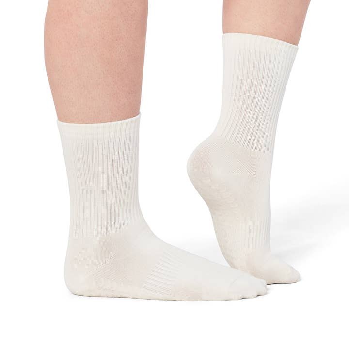 ÓWEAR Essentials Pilates Grip Socks - White for wholesale by FOLD Reformer