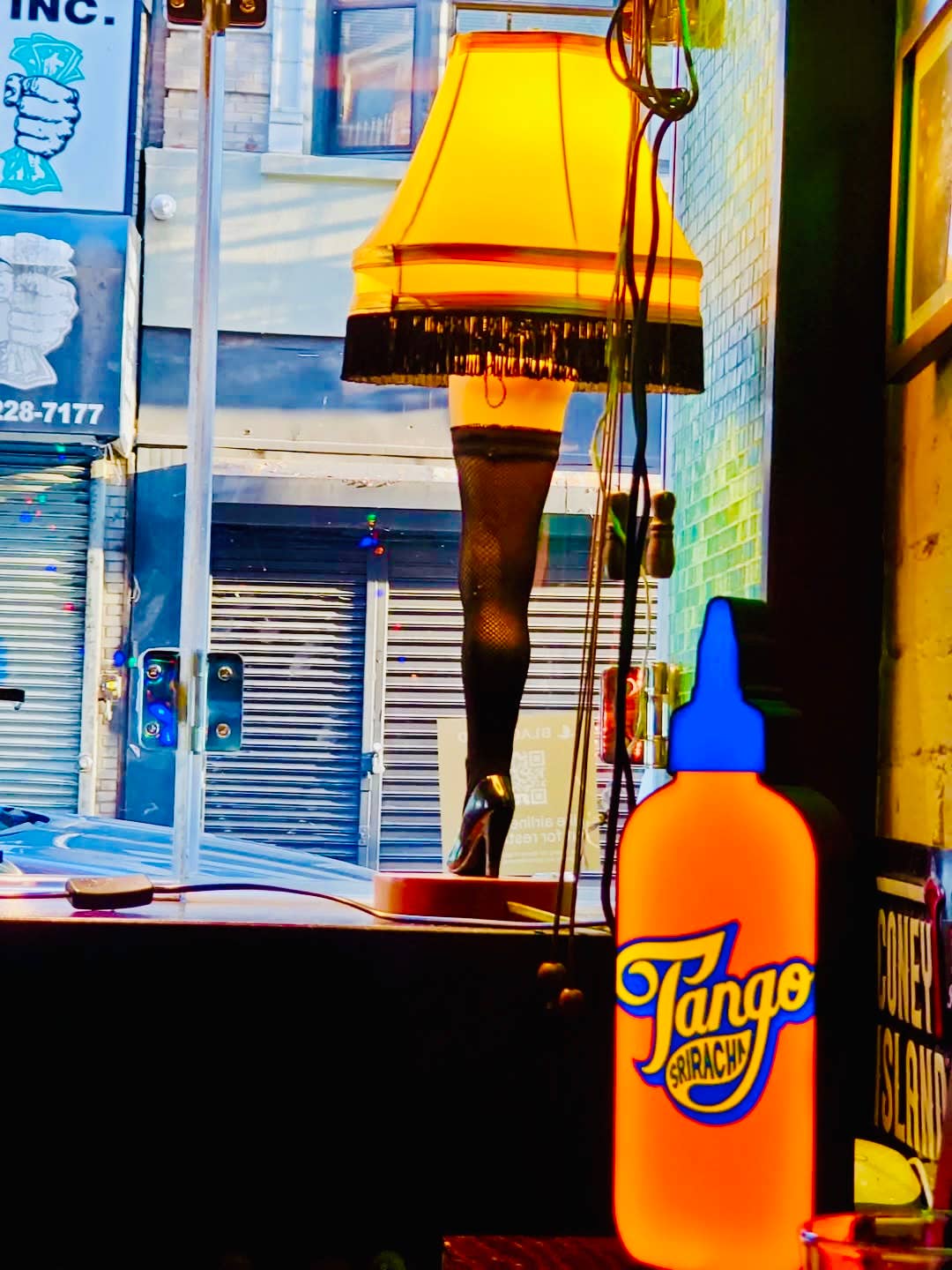 Tango - Wholesale Hot Sauce - Sriracha Tango10