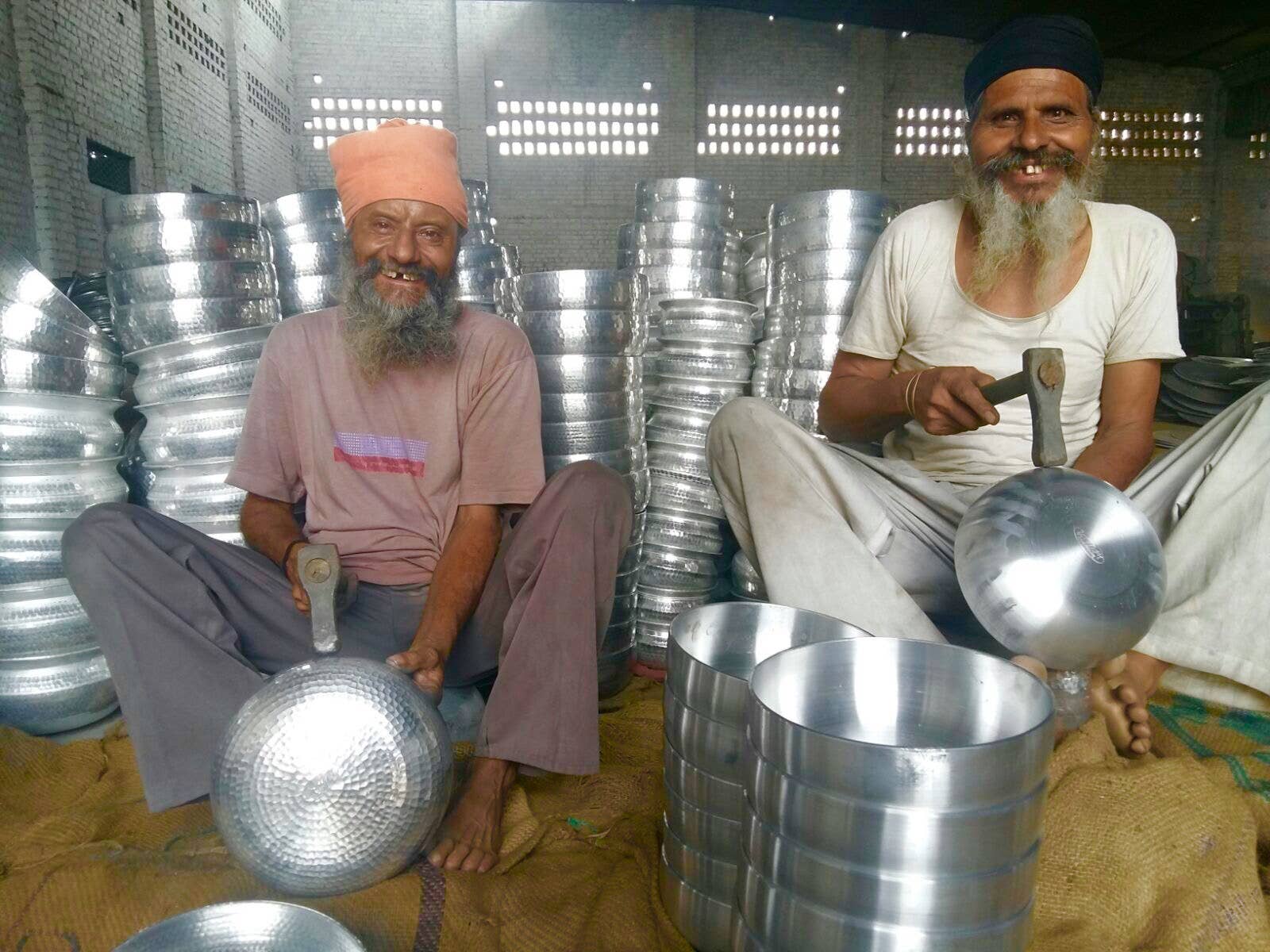 Goodtogive – wholesale Dekorativ tallrik/fat/skål – Skål i återvunnet aluminium4