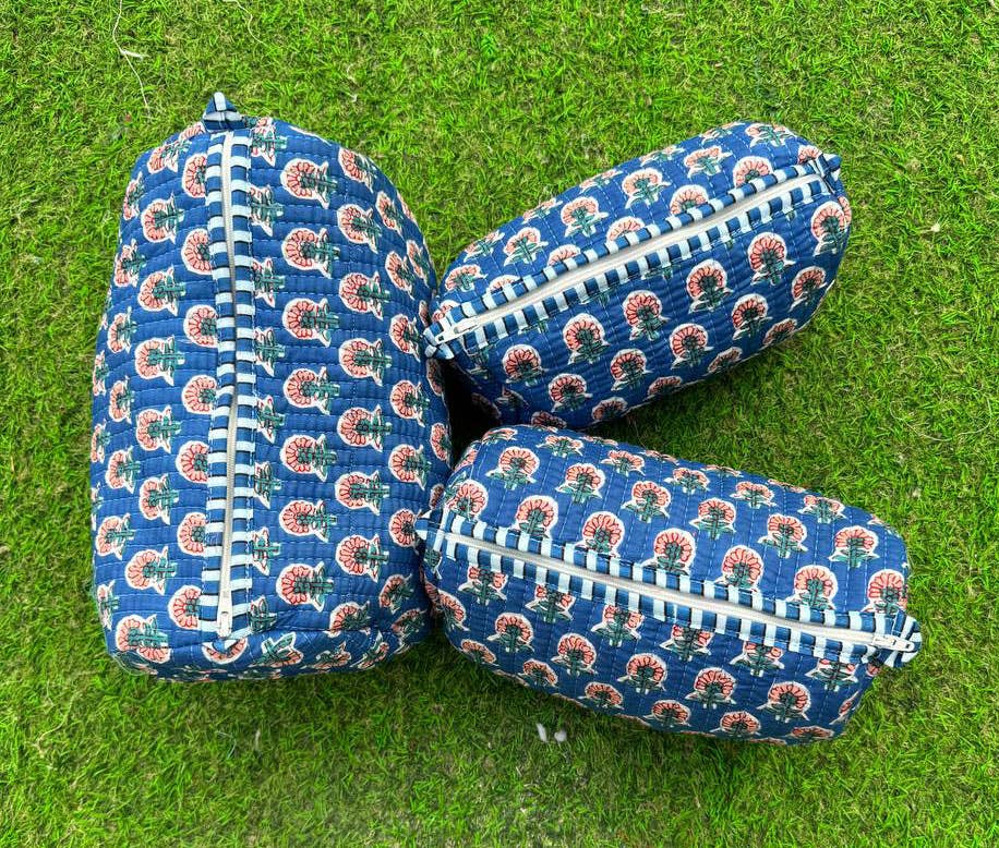 bhavnas boutique - Wholesale Makeup/Cosmetic Bag - Blue Cotton Cosmetic Bag Floral Print Quilted Bag Travel Bag3