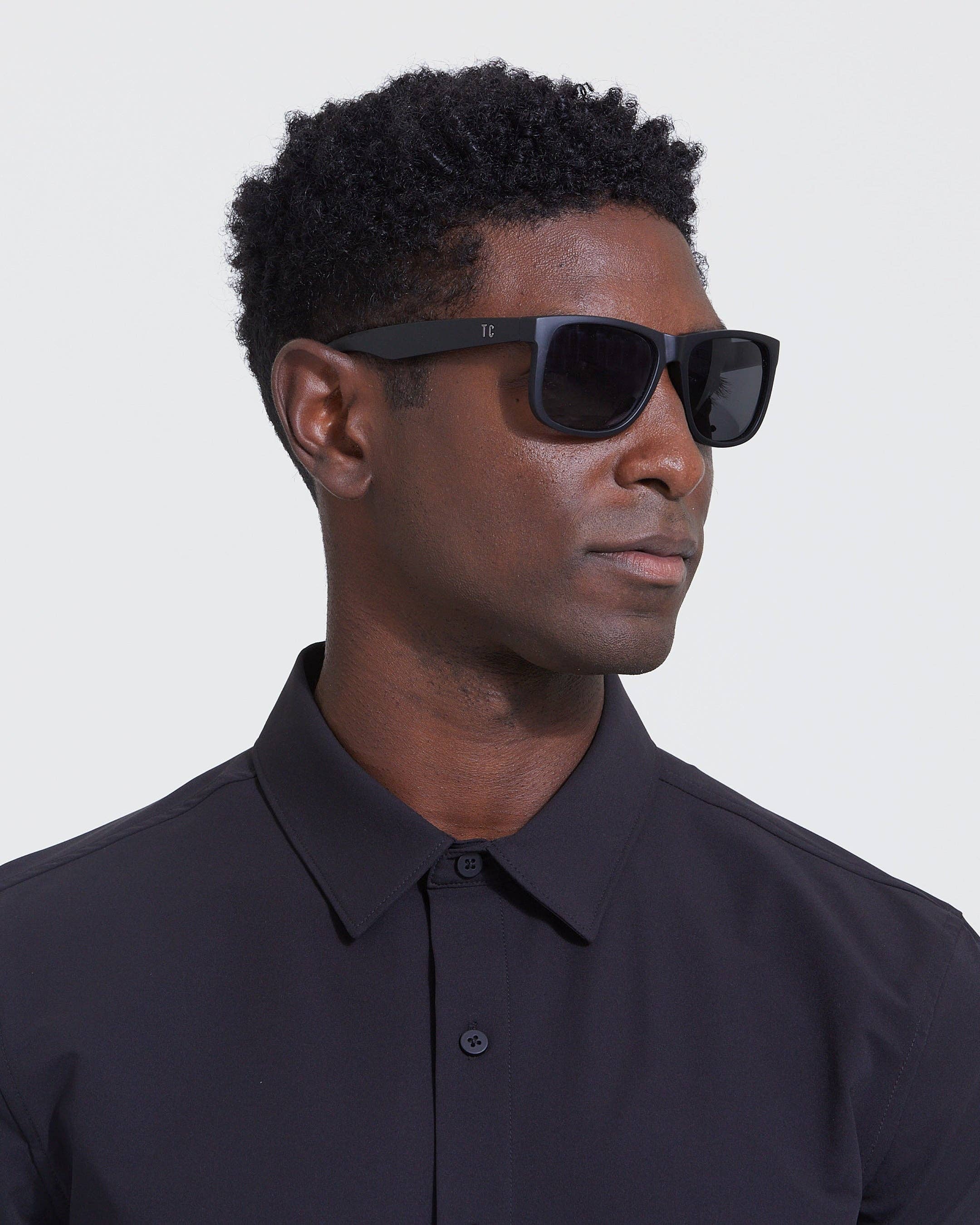 True Classic - Wholesale Sunglasses - Men's - Classic Polarized Sunglasses | Black0