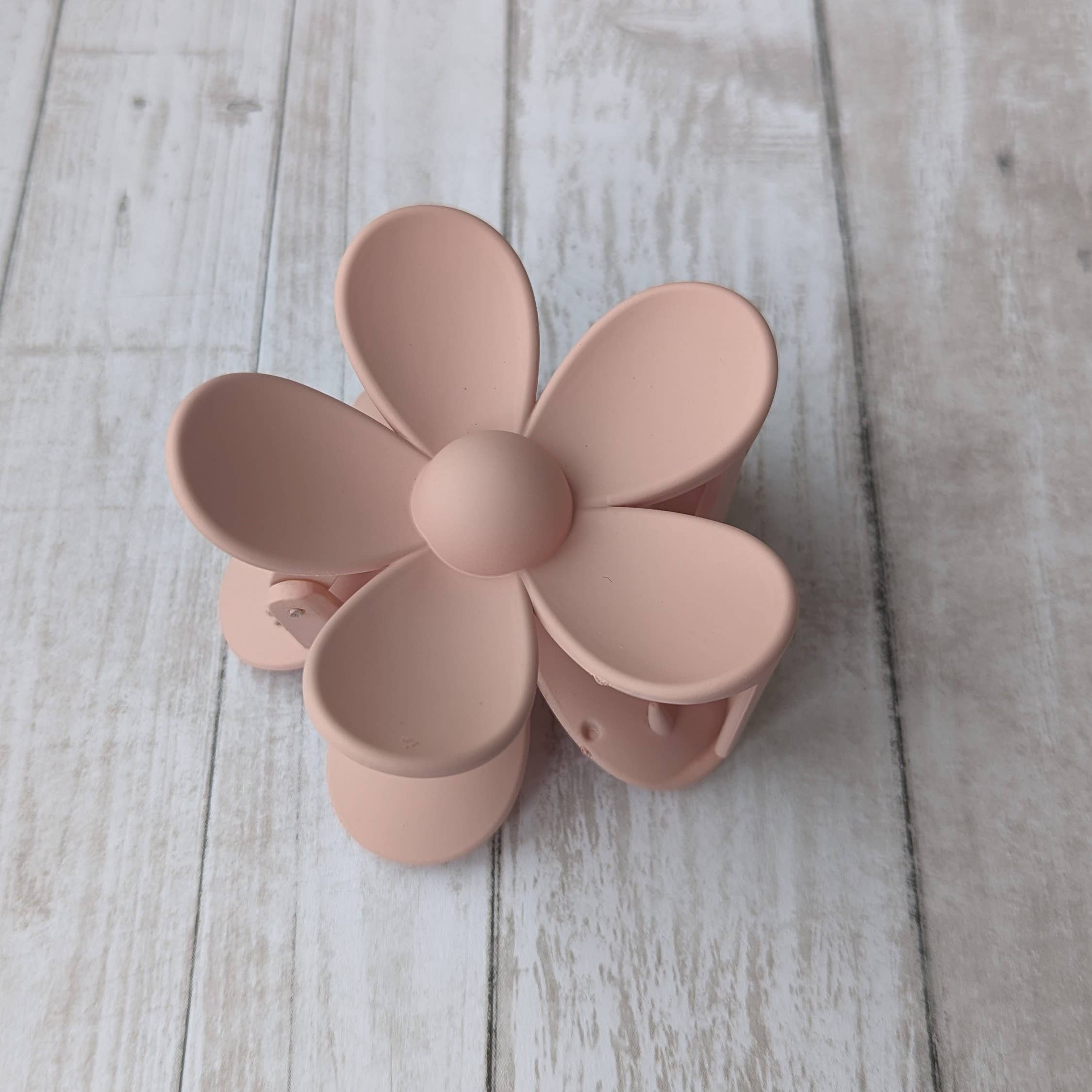 iconic mi - Wholesale Hair Clip - Women's - Daisy Flower Matt Hair Accessory Claw Clip 3"3