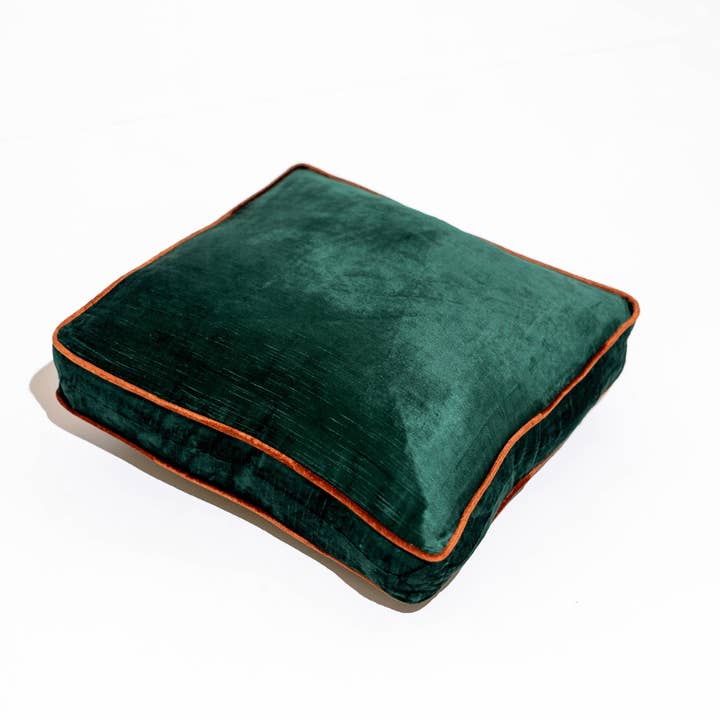 BHD HOME - Wholesale Throw/decorative pillow - Frankie Emerald Green Box cushion 50 x 50 x 10cm1