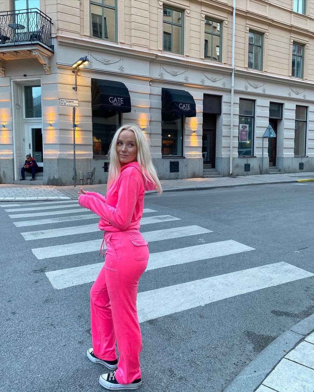 Sweetkama – wholesale Lounge set – Women's – Sweetkama Ladies Zipper Hooded Coat Pockets Pants Velvet Set3