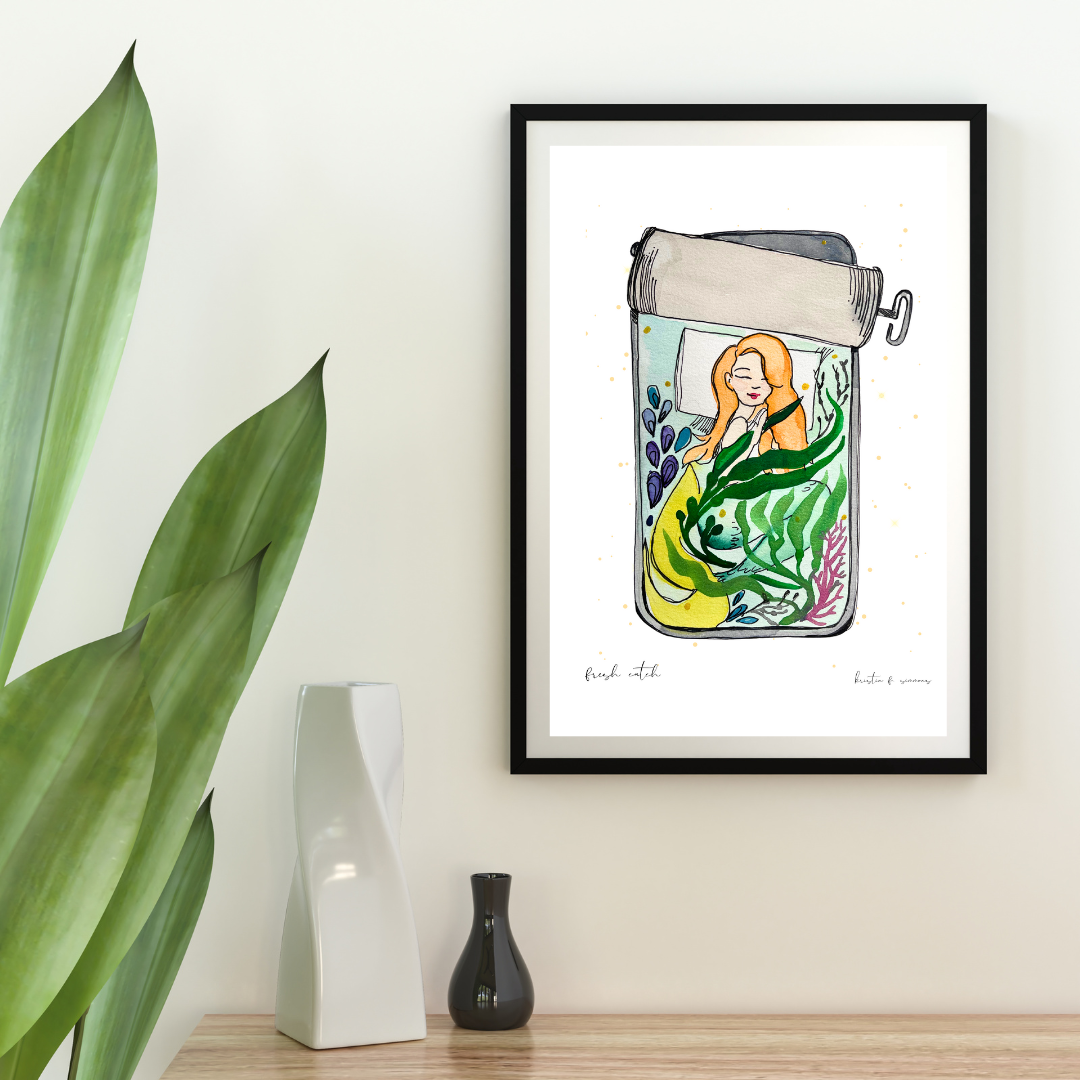 Kristin F. Simmons Watercolors – wholesale Konsttryck – Färsk fångst ~ Sjöjungfrur + Konserverad fisk1
