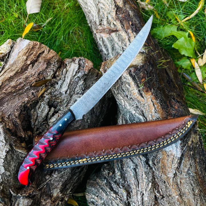 Titan International - Wholesale Pocket Knife/Holder - Damascus Steel Custom Flay Knife with Craved Grips TK-051