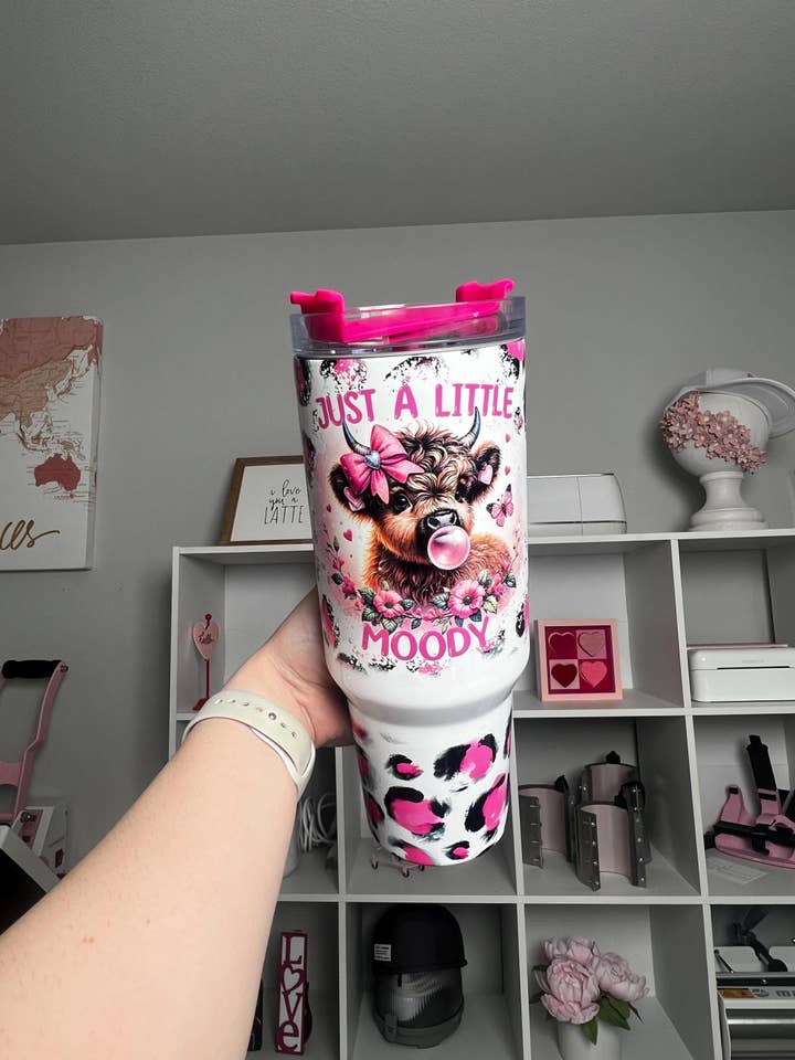 Solo un po' lunatico divertente bicchiere 40oz con stampa mucca. per la vendita all'ingrosso da parte di Selena Marie LLC