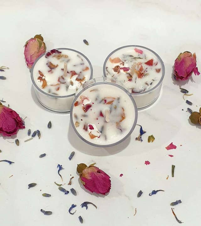 Naturally Pure Aromas - Wholesale Tea light candles - Rose Geranium & Lavender Soy Tealight 6 pack1