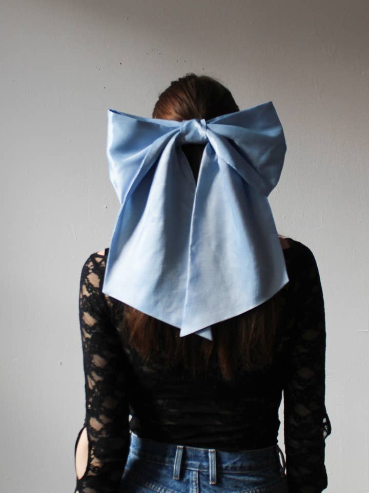 Nœud à cheveux surdimensionné pour la vente par Heather Stanko