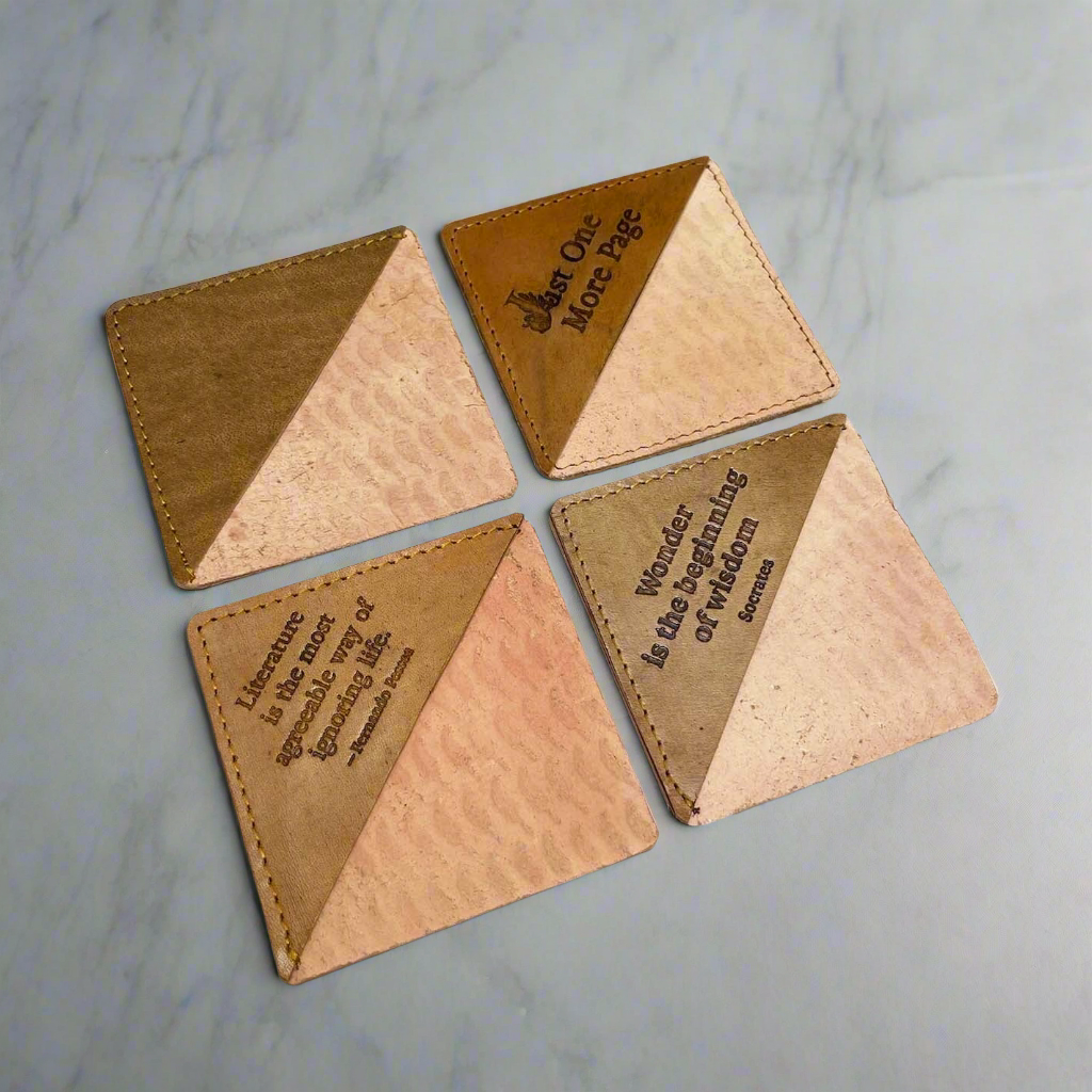 Soothi | Containers Of Creativity - Vendita all'ingrosso Segnalibro - Segnalibri quadrati in pelle3