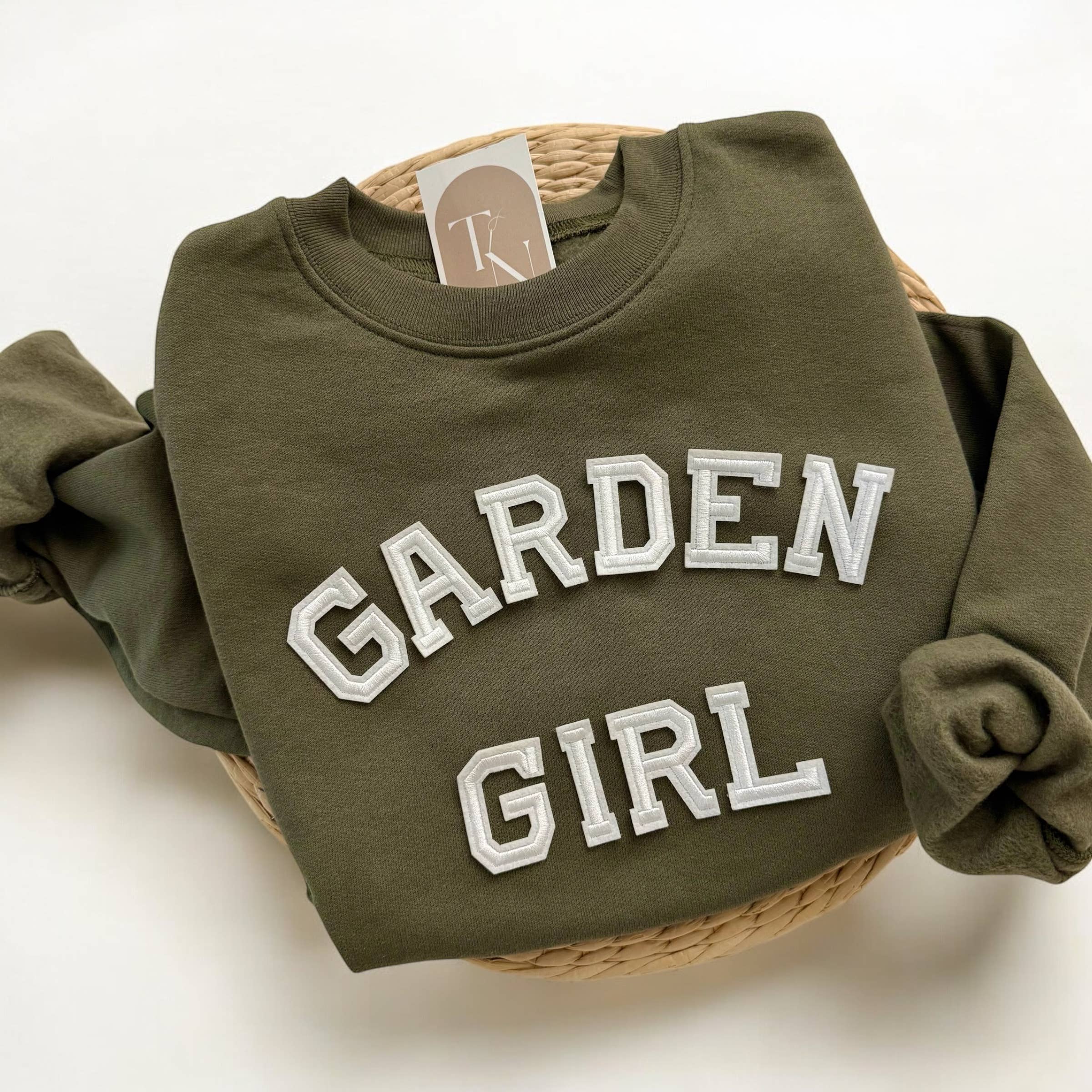 Threads And Needles, INC. - Wholesale Sweatshirt - Unisex - GARDEN GIRL Sweatshirt, Plant Lovers Gift
1