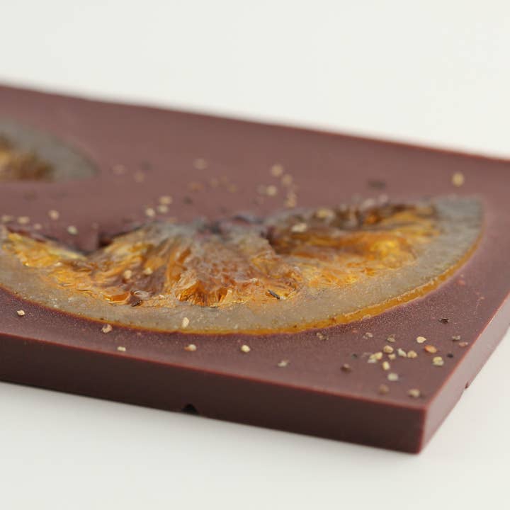 Chocs ‘N Boxes - Wholesale Chocolate Bar - 70% Dark Chocolate w/ Candied Orange Slices & Black Pepper 3