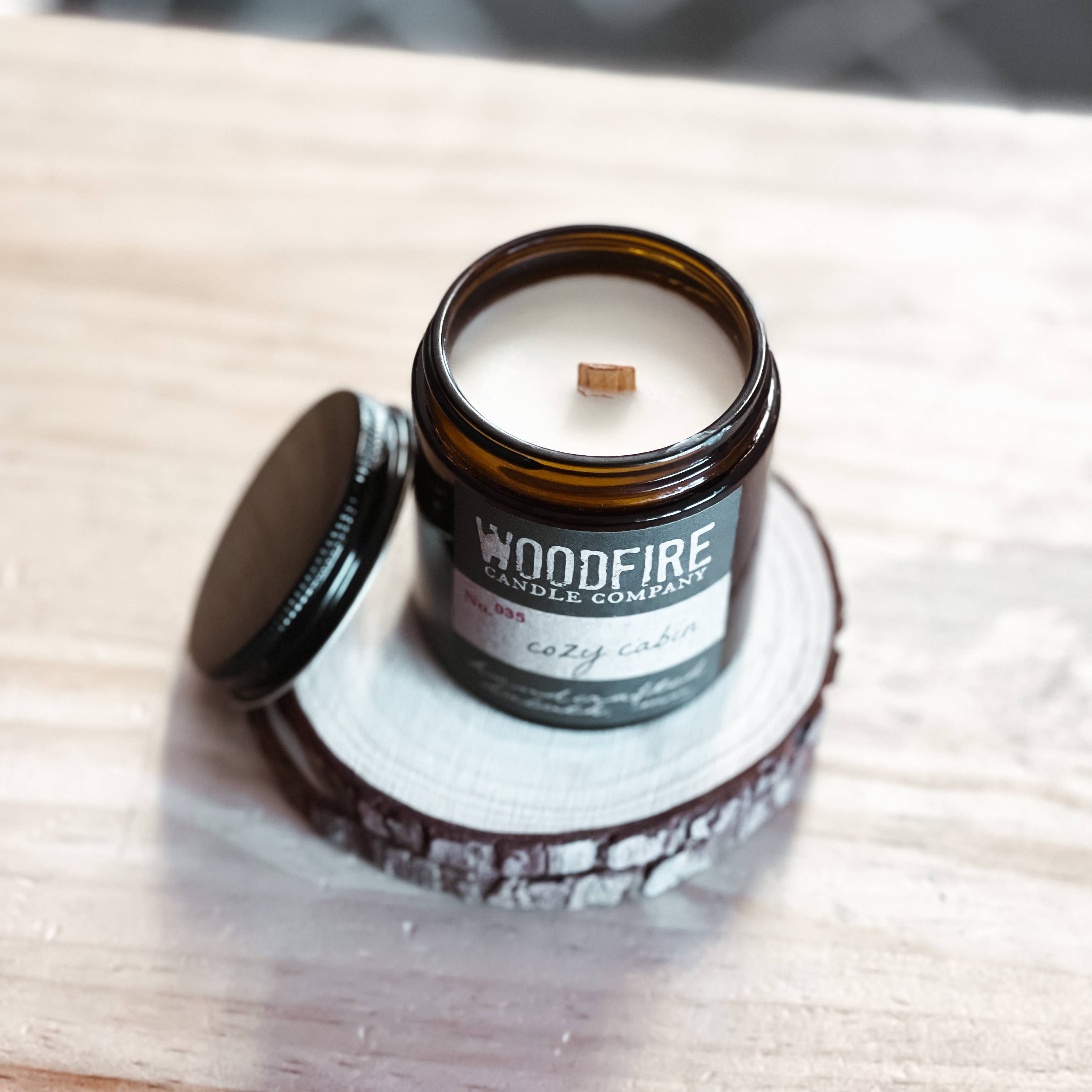 Woodfire Candle Company – Engroshandel Glaslys – Mini Amber Trævæk Soyavokslys Gave Efterårslys Helligdagslys6