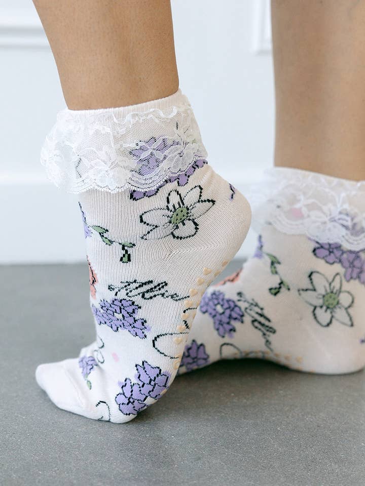 Stollie grips - Wholesale Socks - Women's - PILATES GRIP CREW SOCK | OG STOLLIE FLORAL0