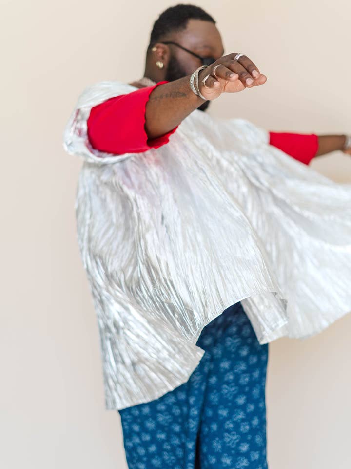 Nettle Studios - Wholesale Sweatshirt - Unisex - Size Inclusive Plus Size Gender Neutral Red Sweatshirt Tee19