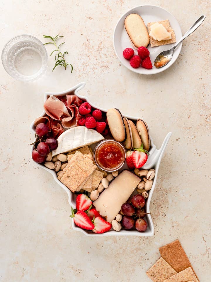 Wisconsin State Plate for wholesale by Lark