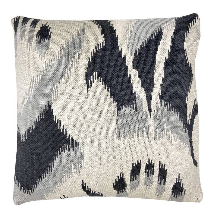 Ikat knitted cushion antracite for wholesale by Malagoon