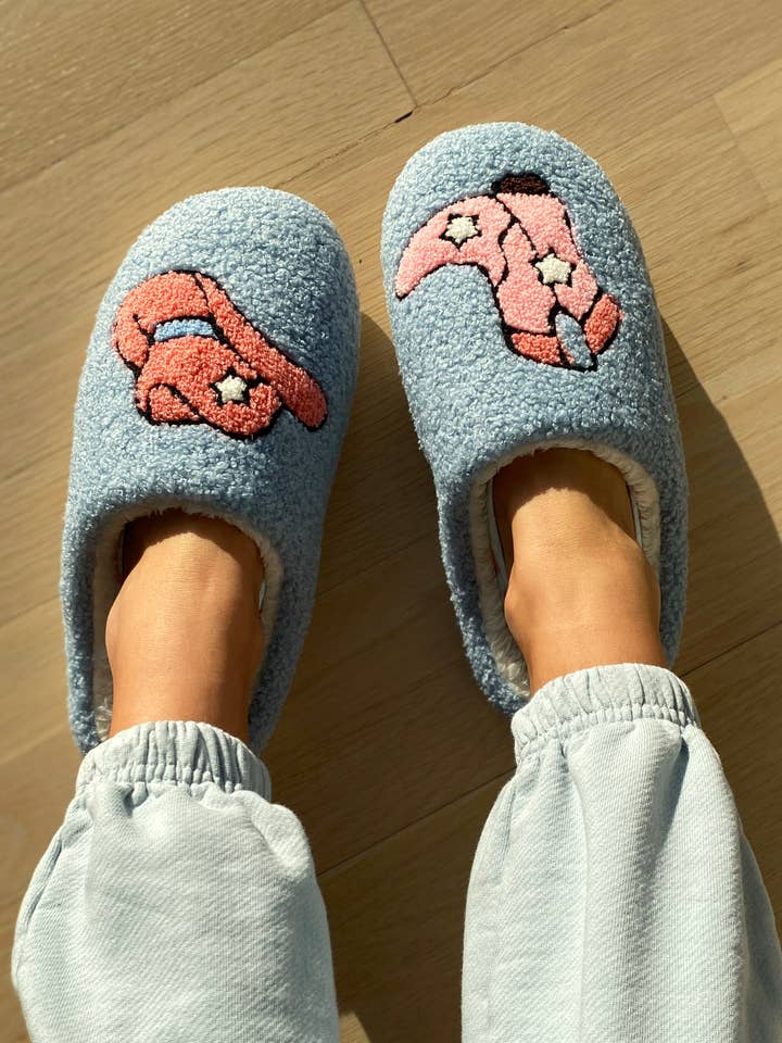 Living Royal - Wholesale Slippers - Women's - Indoor / Outdoor Slippers - Western Cowgirl - Blue2