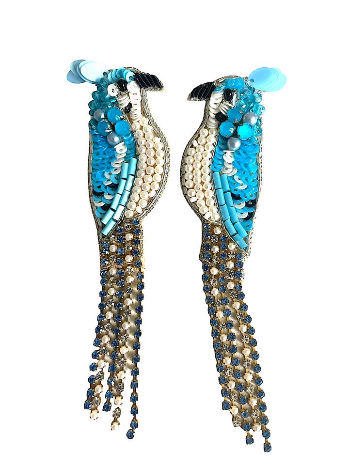 Vic Ohrringe mit exotischen Vögeln aus Perlen und Pailletten für den Großhandel von FRIDALO