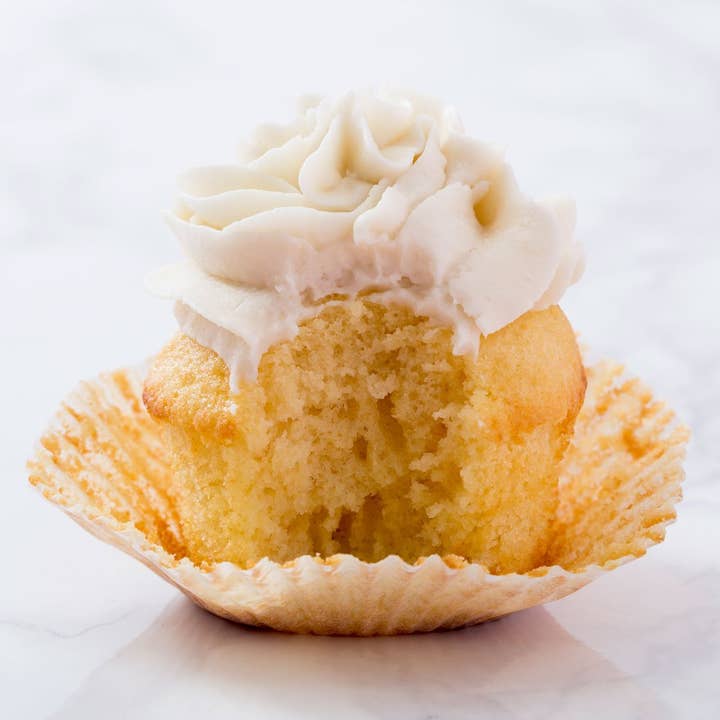 Miss Jones Baking Co. - Wholesale Cake Mix - Organic Cream Cheese Buttercream Frosting