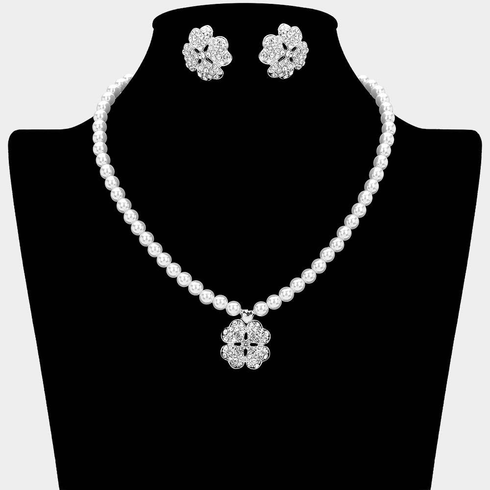 Sensibling Corp. – Engroshandel Smykkesæt – Rhinestone-besat kløvervedhæng perlehalskæde1