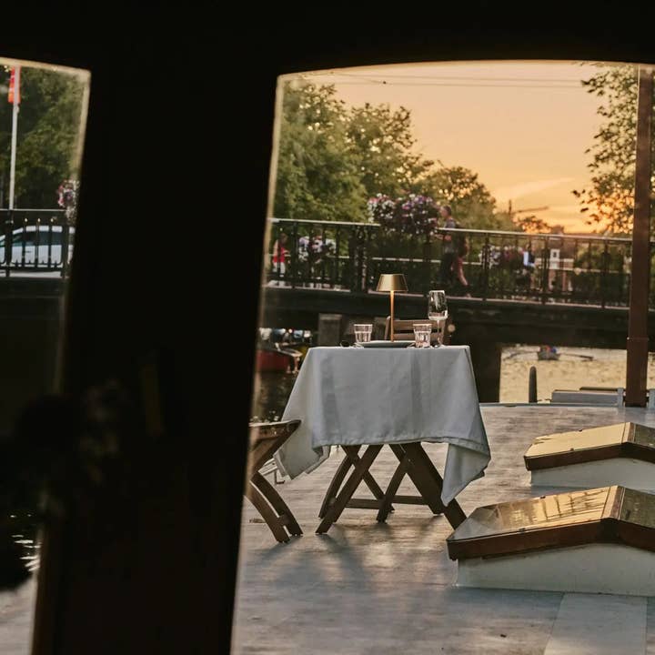 Tavellio - Wholesale Accent/desk lamp - Milou Gold - Table lamp without Cable l Modern, Design & 3 Light Modes2