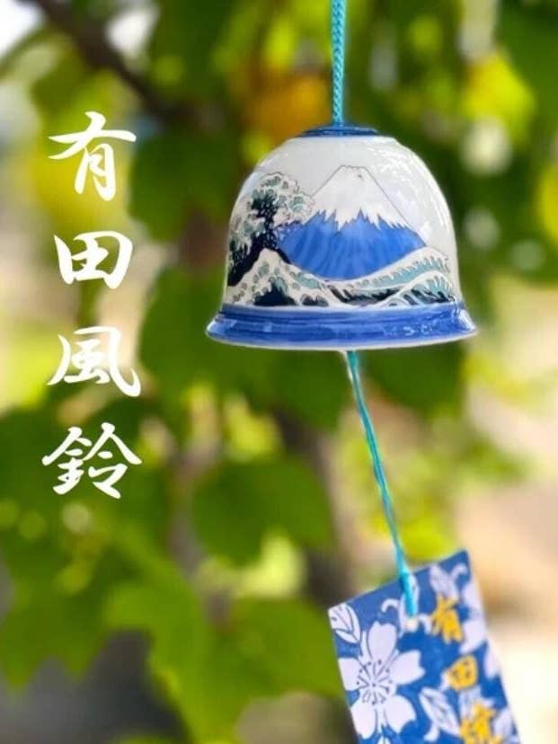 Arita Porcelain Wind Chime with Fuji & Camellia Design for wholesale by 「FUNJI」In Japan