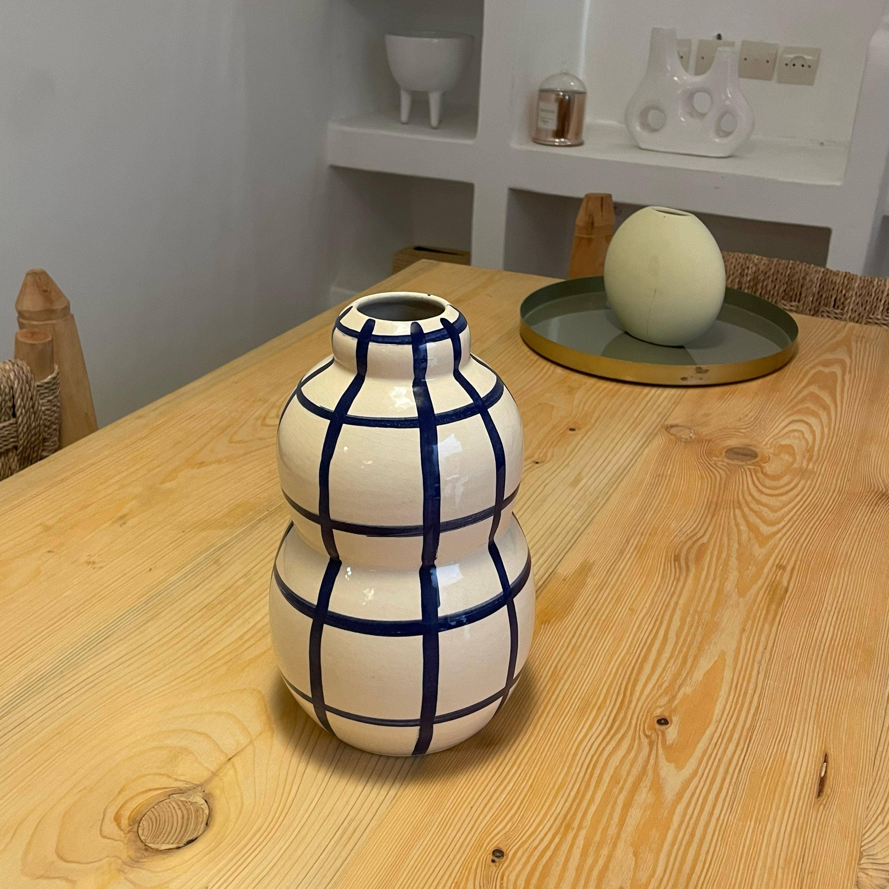 LeBazare - Wholesale Vase - Vase en Céramique à Motifs Graphiques – Design Moderne Peint à la Main5