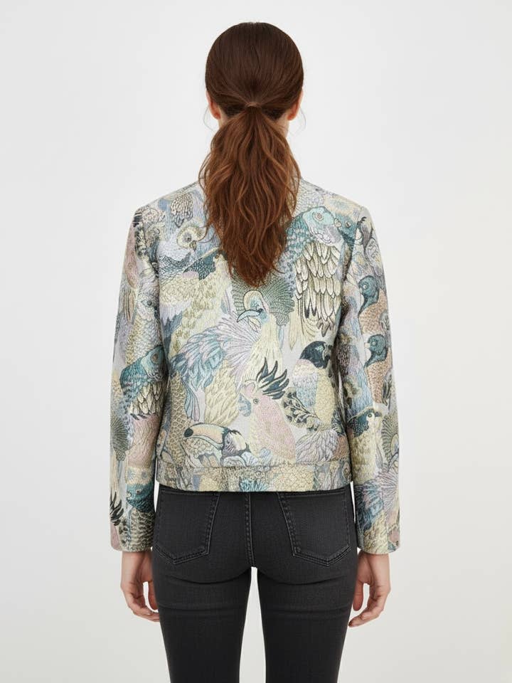 KZELL PARIS - Vendita all'ingrosso Giacca - Donna - Giacca con motivo jacquard metallico a uccelli multicolori6