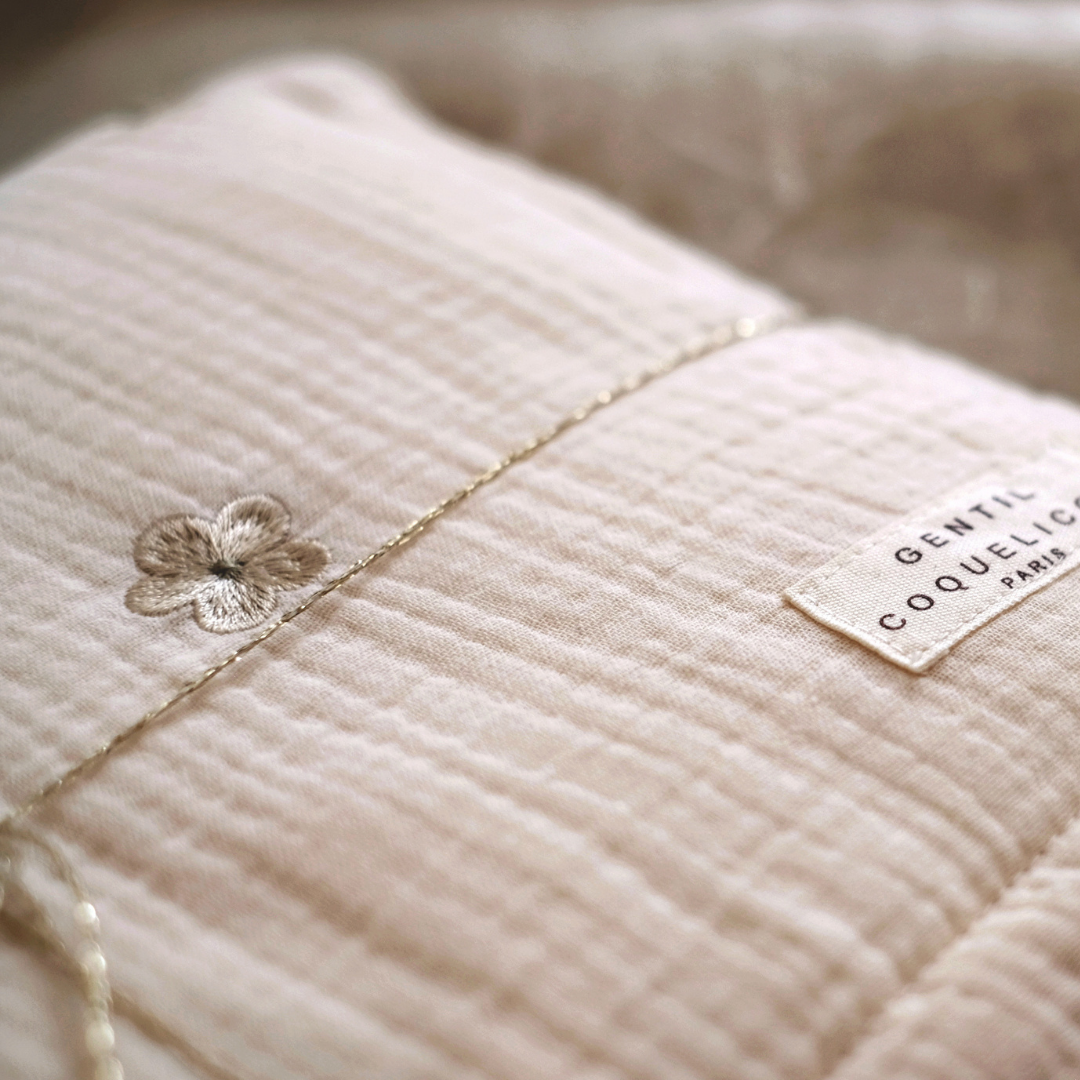 Gentil Coquelicot Paris - Venta al por mayor Manta de cama - Niños y bebés - Plaid floral acolchado2