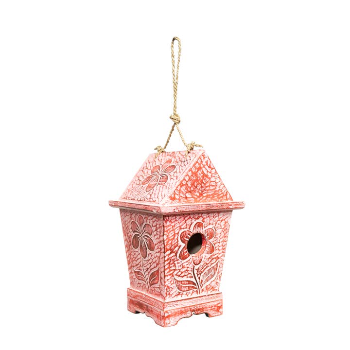 WY-541 - Roze Bloemig Geschilderd Houten Decoratief Vogelhuisje voor wholesale door Moksha Imports