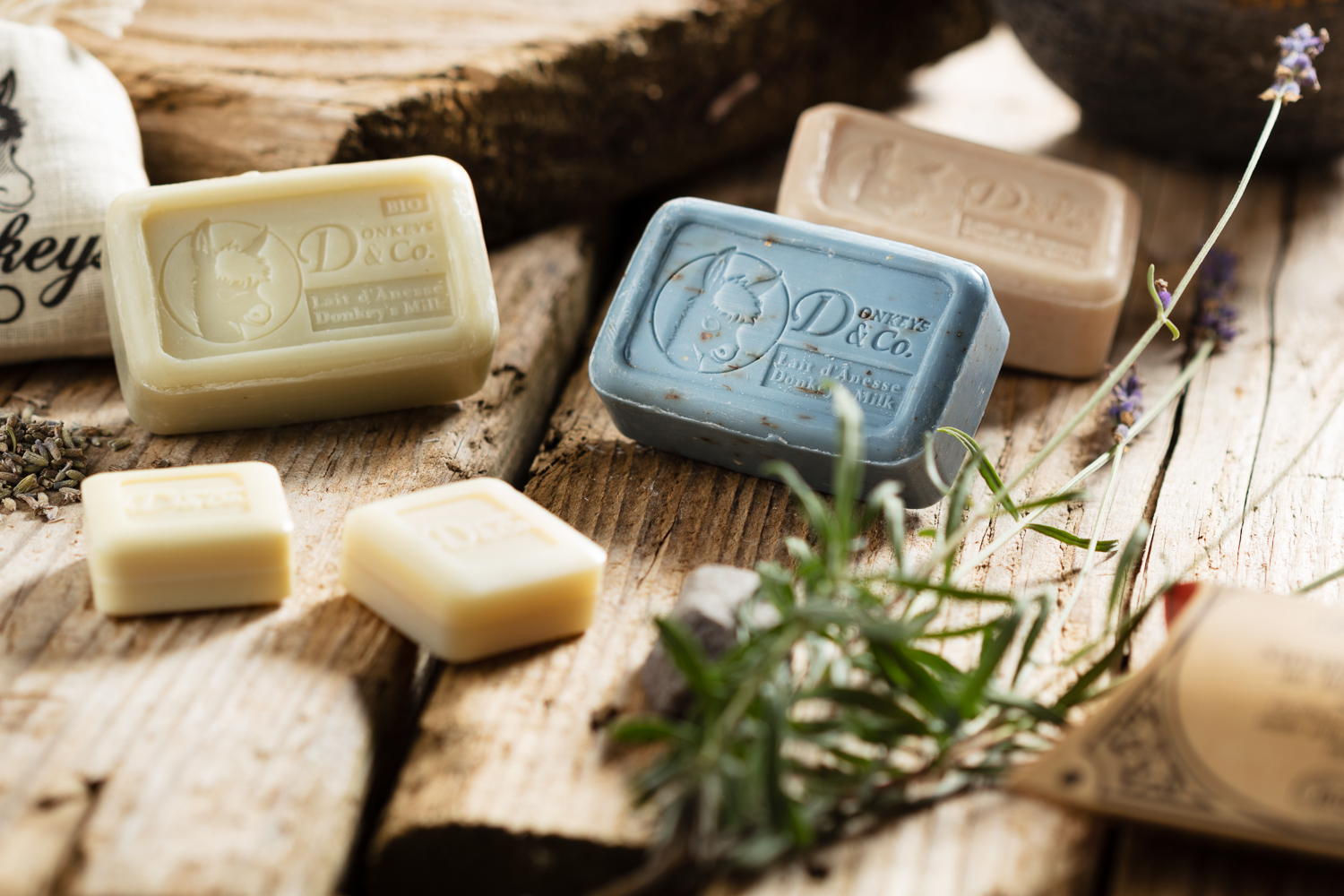 DONKEYS & Co. - Wholesale Bar Soap - Organic Donkey Milk Soap Clay - Petit Grain 100g2