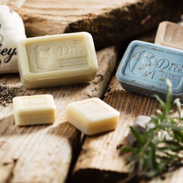 DONKEYS & Co. - Wholesale Bar Soap - Organic Donkey Milk Soap Clay - Petit Grain 100g2