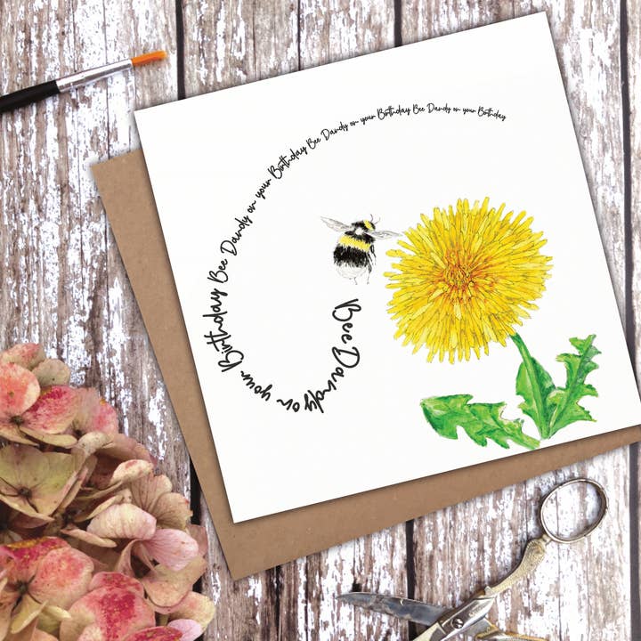 Carte d'anniversaire « Bee Dandy on your Birthday » Dandelion Bee pour la vente par Utterly Conkers