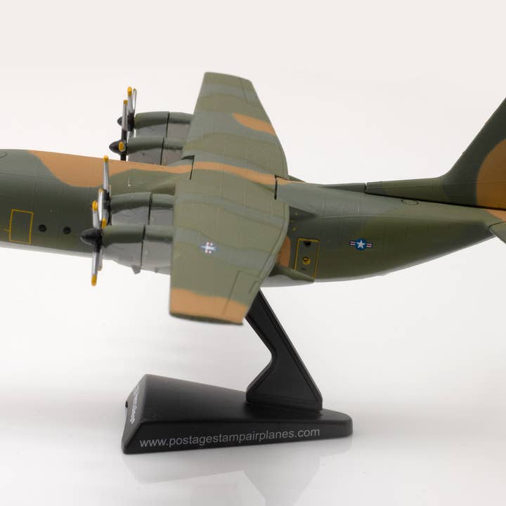 Daron Worldwide Trading – wholesale Decorative tabletop object – PS5330-6 POSTAGE STAMP C-130 1/200 SEA CAMO LITTLE ROCK AFB
5