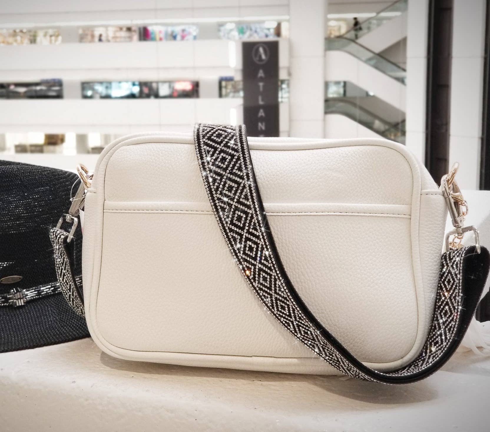 Where can I buy wholesale handbags? - Quora