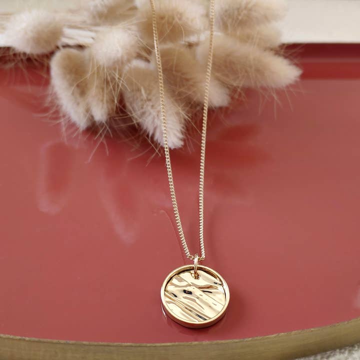 Halsbandet La rosière för wholesale av Kathleen Bellonde