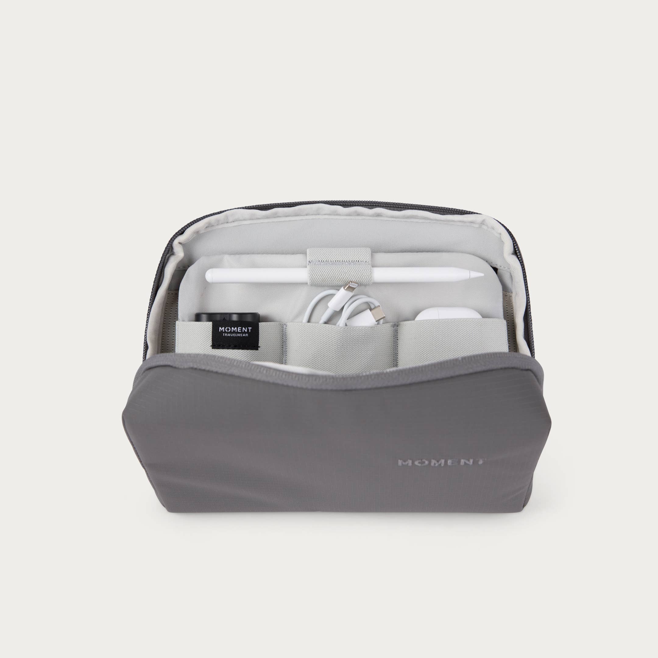 Moment - Wholesale Pouch - Unisex - Moment Everything Tech Organizer11