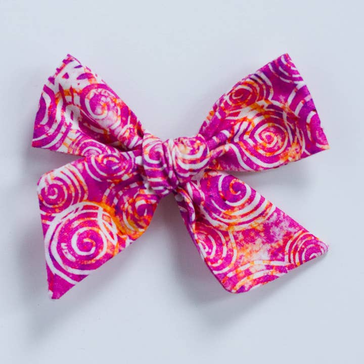 Wanderlust and Mayhem – wholesale Hair bow – Kids – Pink Batik