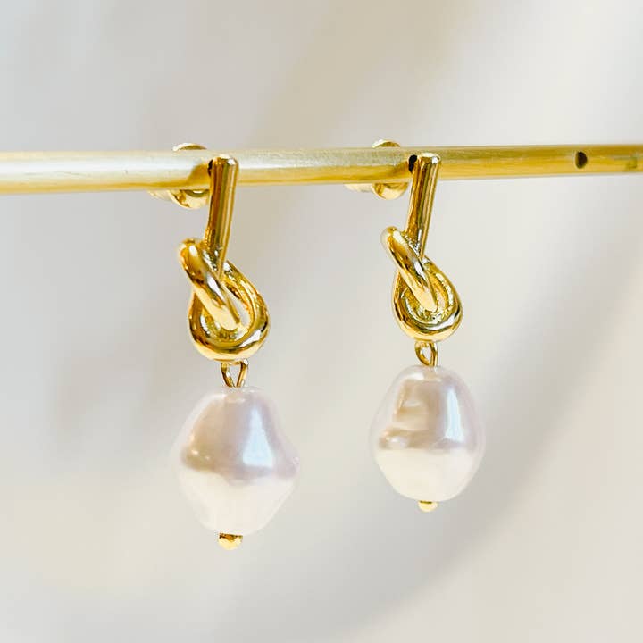 Melange Blanc - Vente Boucles d'oreilles pendantes - Boucles d’oreilles pendantes nœud d’amour avec perle d’eau douce8