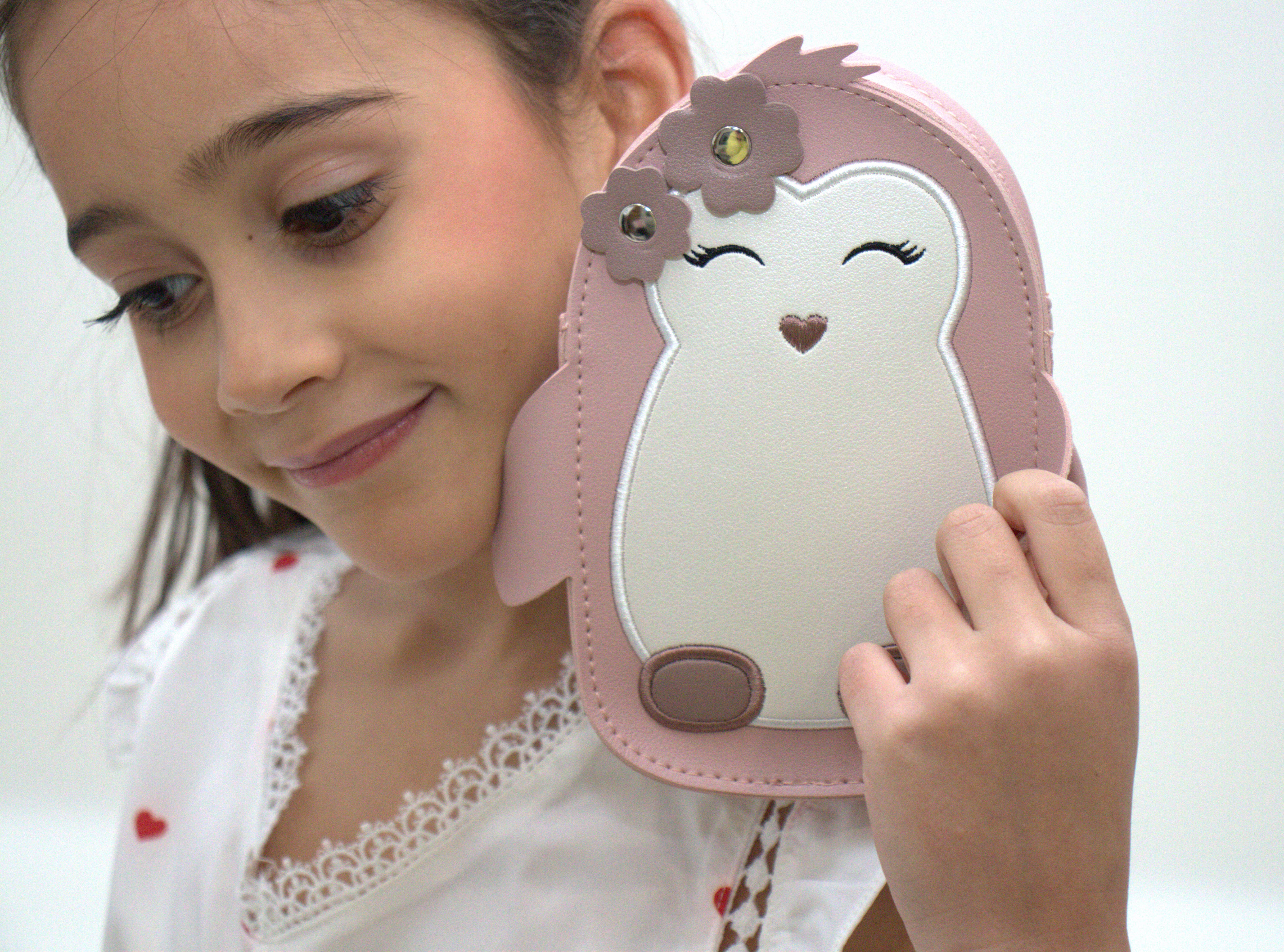 Yuko B - Vente Sac à bandoulière – enfant - Sac bandoulière Litchi - L'adorable Bébé Pinguin Rose15