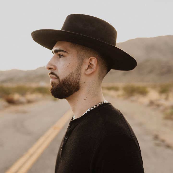 The Modern Cactus Co – Fedora - Unissexo por atacado – Chapéu Fedora com Aba Rígida e Curva em Lápis, Grande, de Camurça Vegana7