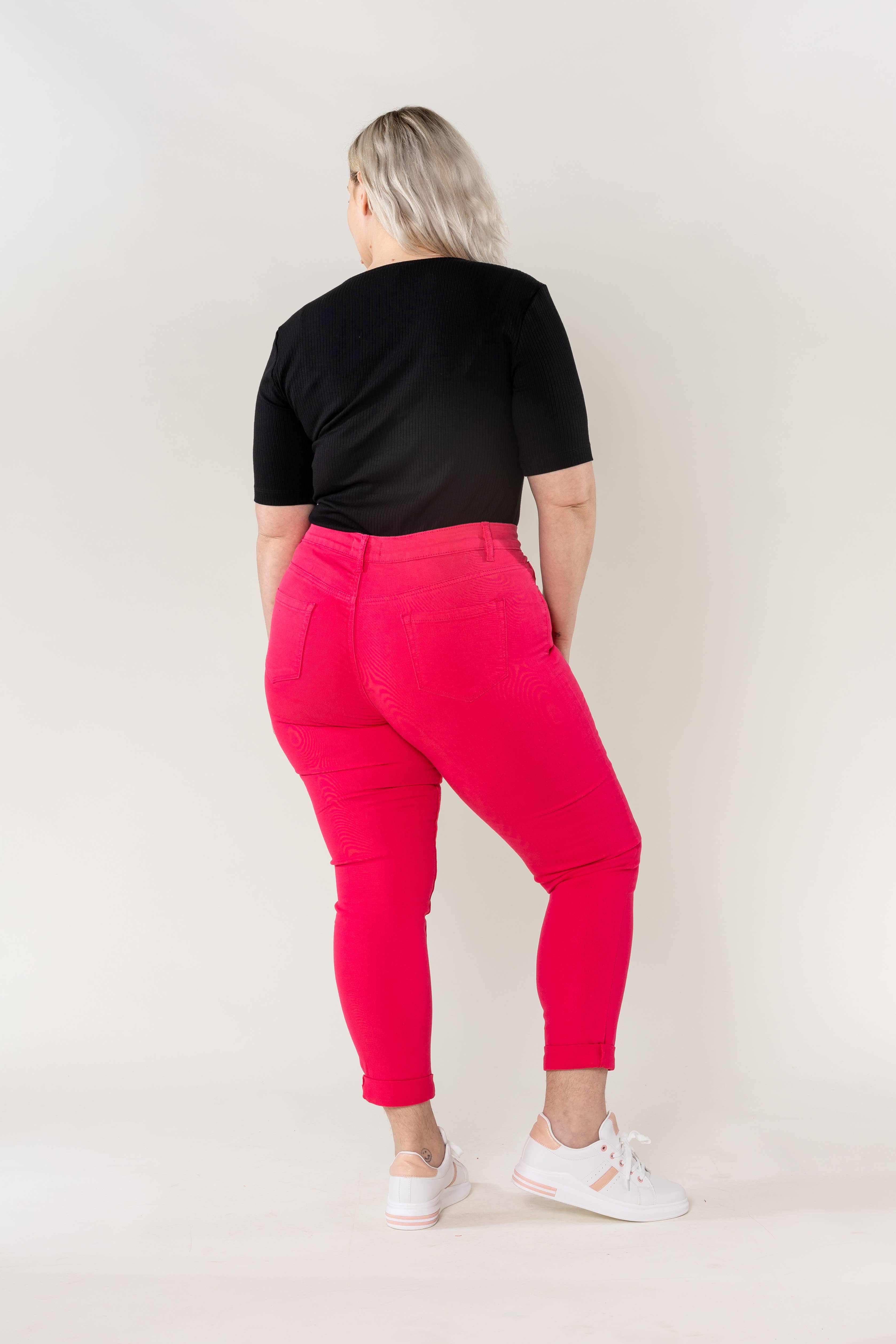 Nina Carter – Calças - Mulher por atacado – Tamanho Plus Curve Plus Tamanho Voltar ao Pescoço P19931