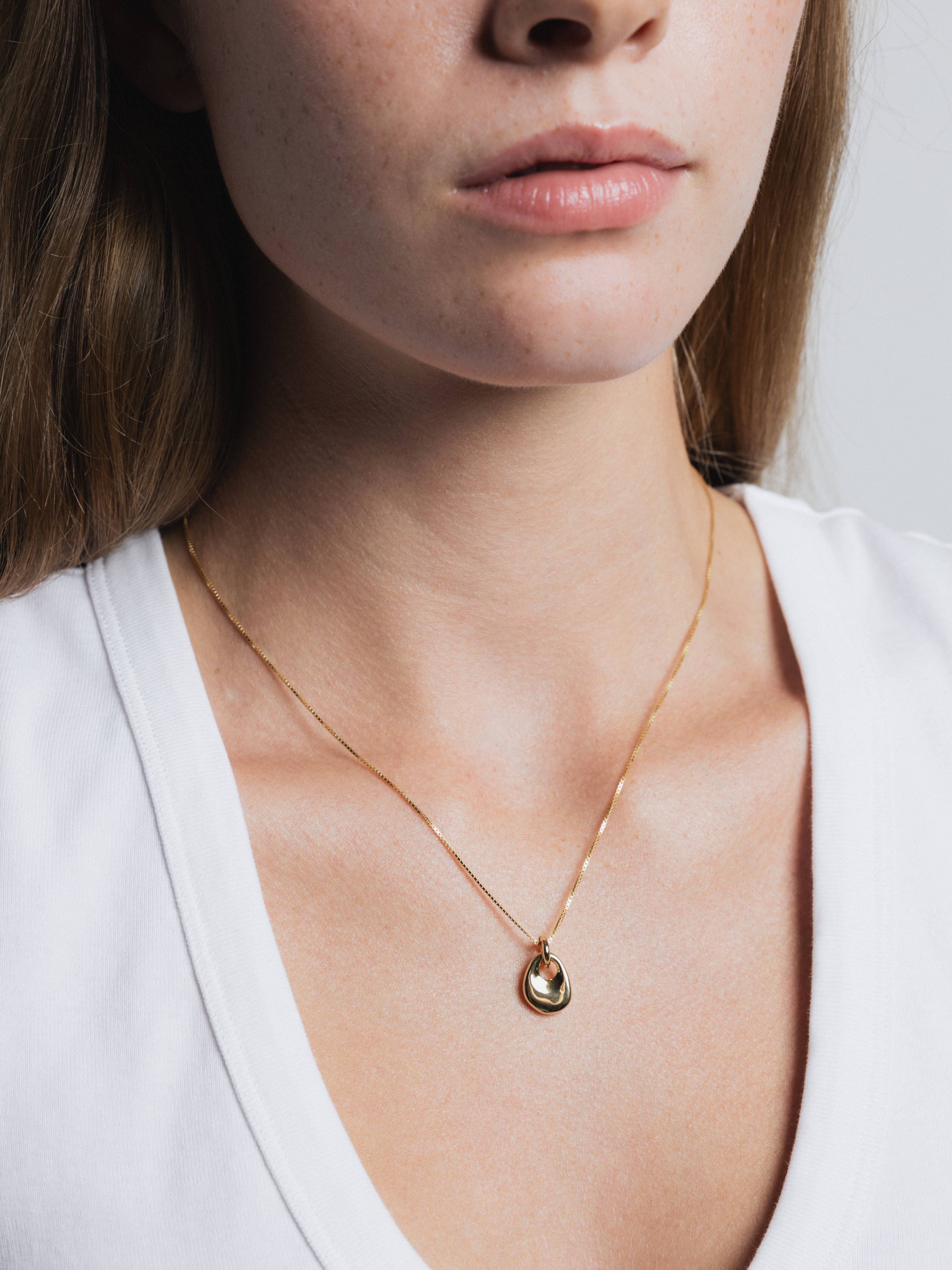 Wolf Circus Jewelry - Vente Colliers à pendentif - Collier Florence en or3