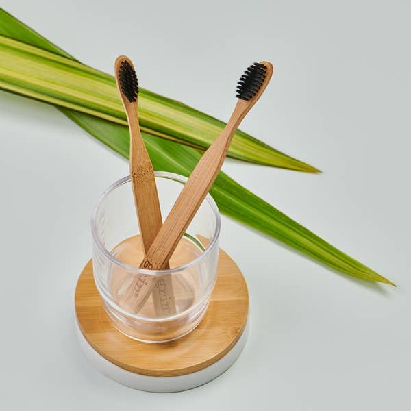 Grin Natural Products – wholesale Toothbrush – Grin Bamboo Charcoal-Infused Toothbrush (Medium)