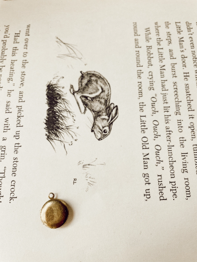 Sweet Home Nashville - Wholesale Locket Necklace - Antique Baby Locket Necklace4