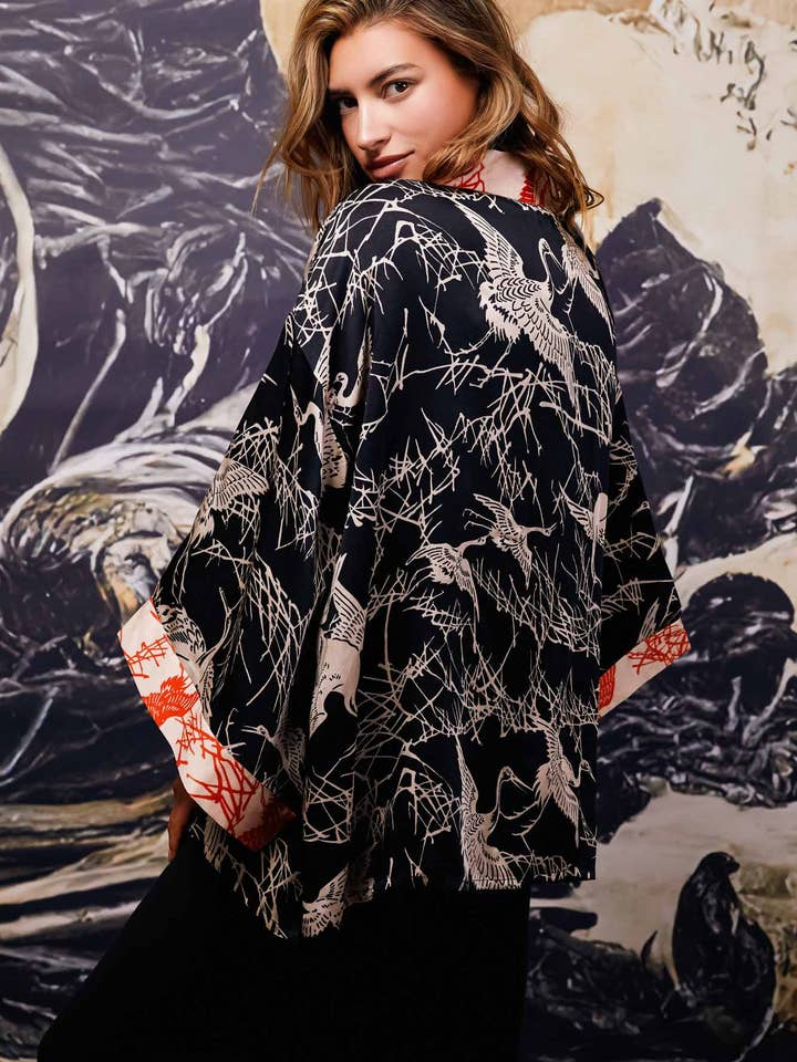 Artemis Muse - Wholesale Kimono – Women's - Japanese Crane Print Black & Ivory Short Kimono6