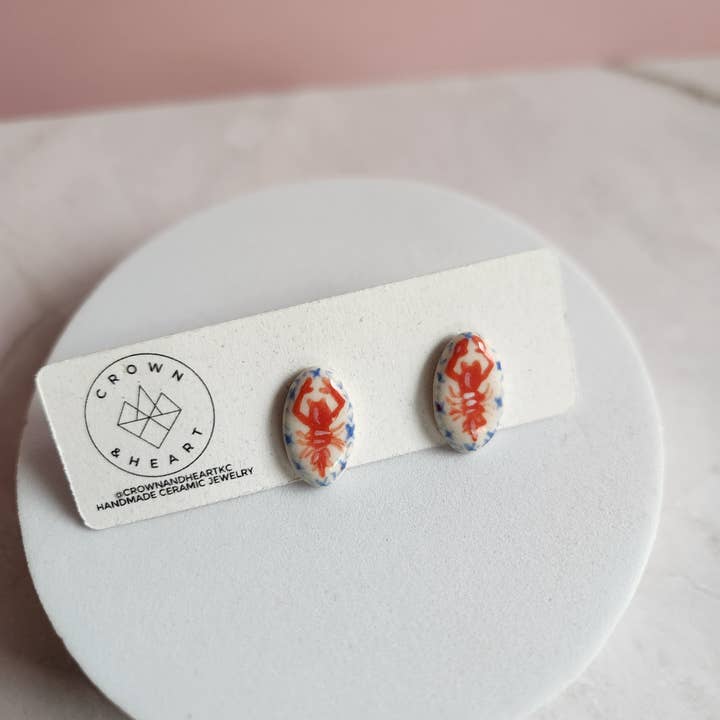 Clous ovales homard pour la vente par Crown & Heart